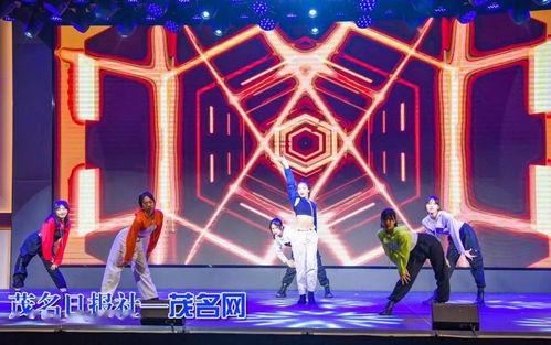 记者爆料爵士舞视频,记者揭秘街头热舞瞬间 第3张 记者爆料爵士舞视频,记者揭秘街头热舞瞬间 第3张