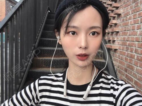 吃瓜娱乐圈素材视频大全,揭秘明星幕后故事与精彩瞬间 第3张 吃瓜娱乐圈素材视频大全,揭秘明星幕后故事与精彩瞬间 第3张