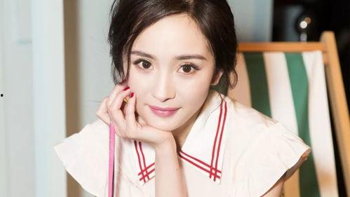 爆料杨幂抽烟图片高清视频,高清视频揭示明星真实一面