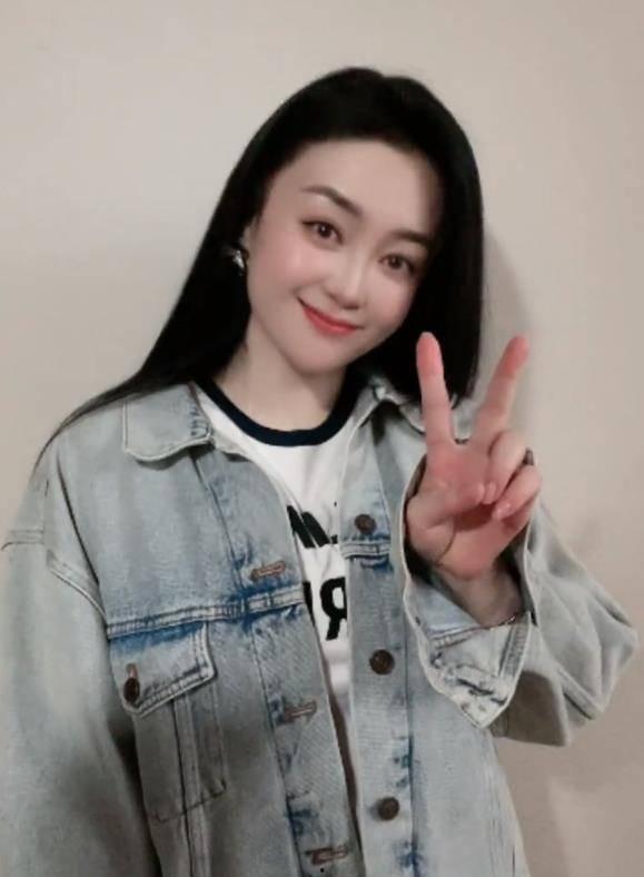 徐若萱最近的爆料视频是真的吗,真相究竟如何? 第2张 徐若萱最近的爆料视频是真的吗,真相究竟如何? 第2张