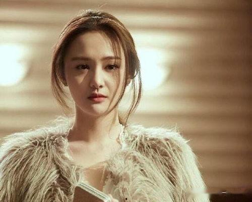 娱乐圈吃瓜第一名,独家爆料,一网打尽明星幕后故事 第2张 娱乐圈吃瓜第一名,独家爆料,一网打尽明星幕后故事 第2张