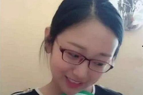 抖音网红吃瓜姐姐是谁呀,揭秘抖音网红“吃瓜姐姐”的真实身份! 第2张 抖音网红吃瓜姐姐是谁呀,揭秘抖音网红“吃瓜姐姐”的真实身份! 第2张
