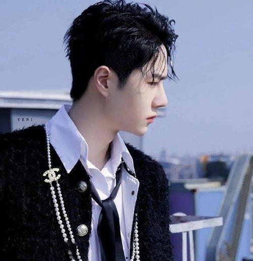 圈内爆料王一博鞠婧祎,幕后故事曝光引热议 第2张 圈内爆料王一博鞠婧祎,幕后故事曝光引热议 第2张