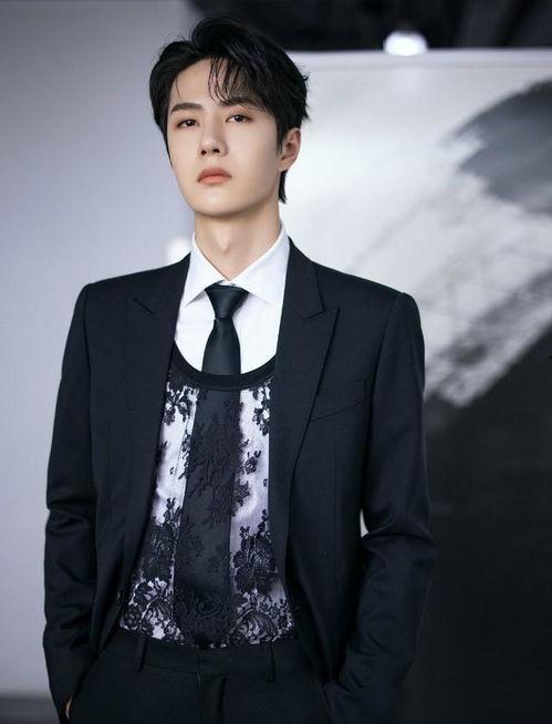 新瓜最新爆料王一博图片,独家图片揭秘他的时尚魅力