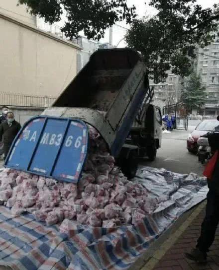 武汉环卫车爆料新闻