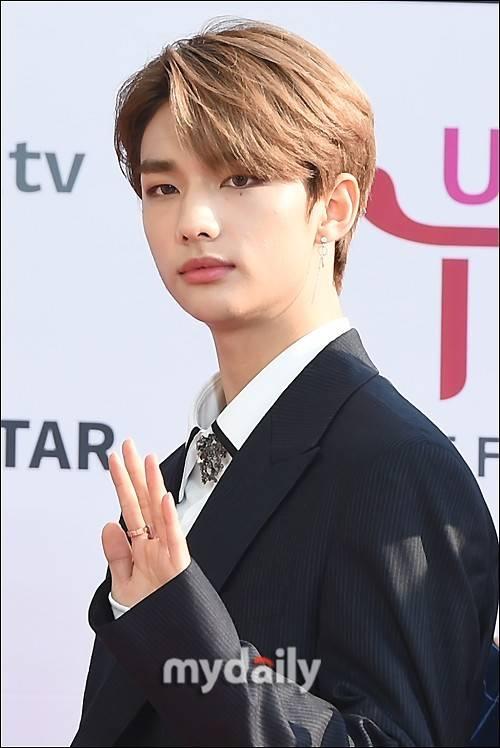 韩娱爆料黄铉辰视频在线观看,韩娱幕后花絮大公开