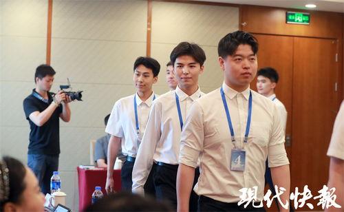 空乘小哥哥爆料视频大全,空中奇闻轶事大公开 第2张 空乘小哥哥爆料视频大全,空中奇闻轶事大公开 第2张