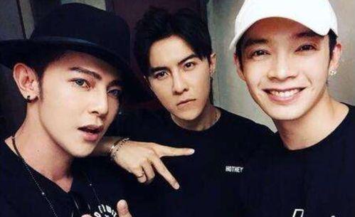 当红男星女友爆料视频,揭秘娱乐圈背后真相