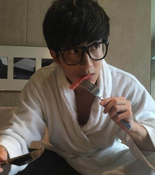 薛之谦吃瓜网红,一场娱乐界的跨界盛宴 第3张 薛之谦吃瓜网红,一场娱乐界的跨界盛宴 第3张